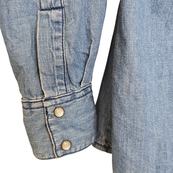 Wrangler Women’s Western Denim Shirt Lace Yoke Pearl Snap Medium - Picture 3 of 11